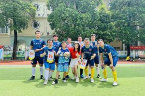 “足”够精彩！365WM SPORTS集团“足”梦大龙街首届五人制男子公益足球赛